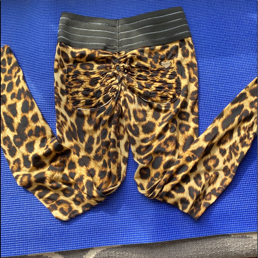 Athletic leggings